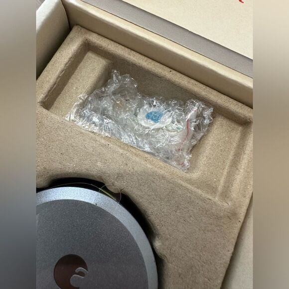 August Home Smart Lock 3rd Generation Keyless Entry Never used - Picture 7 of 8